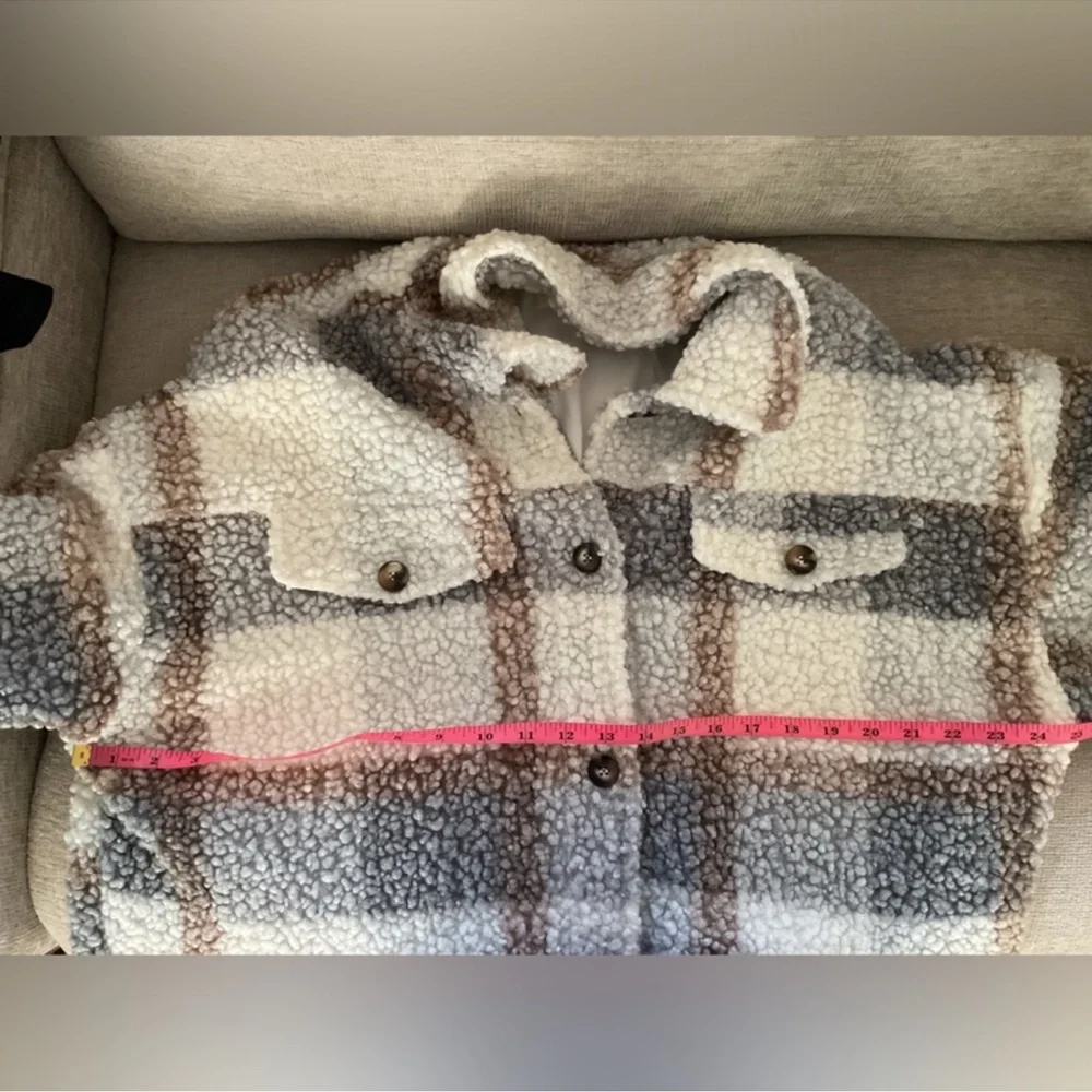 ILLA ILLA Cream and Tan Teddy Jacket